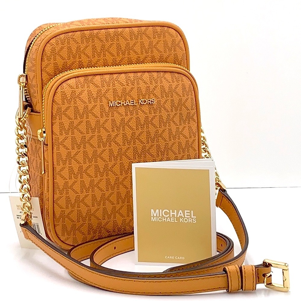 MICHAEL KORS
Jet Set Travel Medium Signature Logo Crossbody Bag
COLOR CIDER